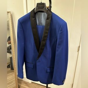 Royal Blue tuxedo suit w/ Black Lapel
